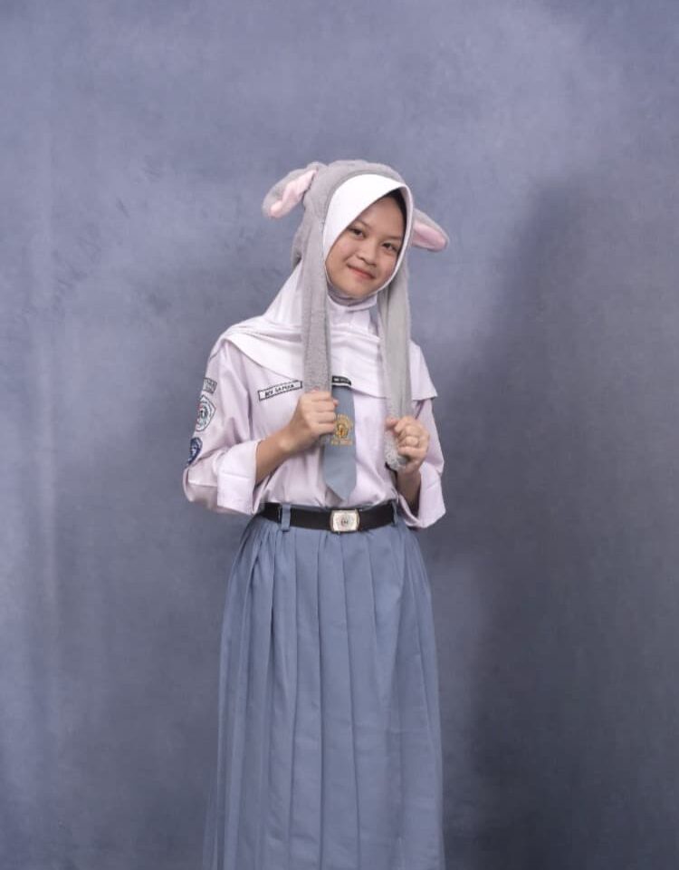 Ayu Sapira